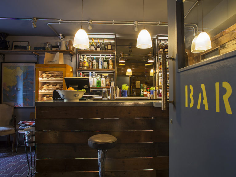 TomTom011 Tomtom cigars & coffee in London